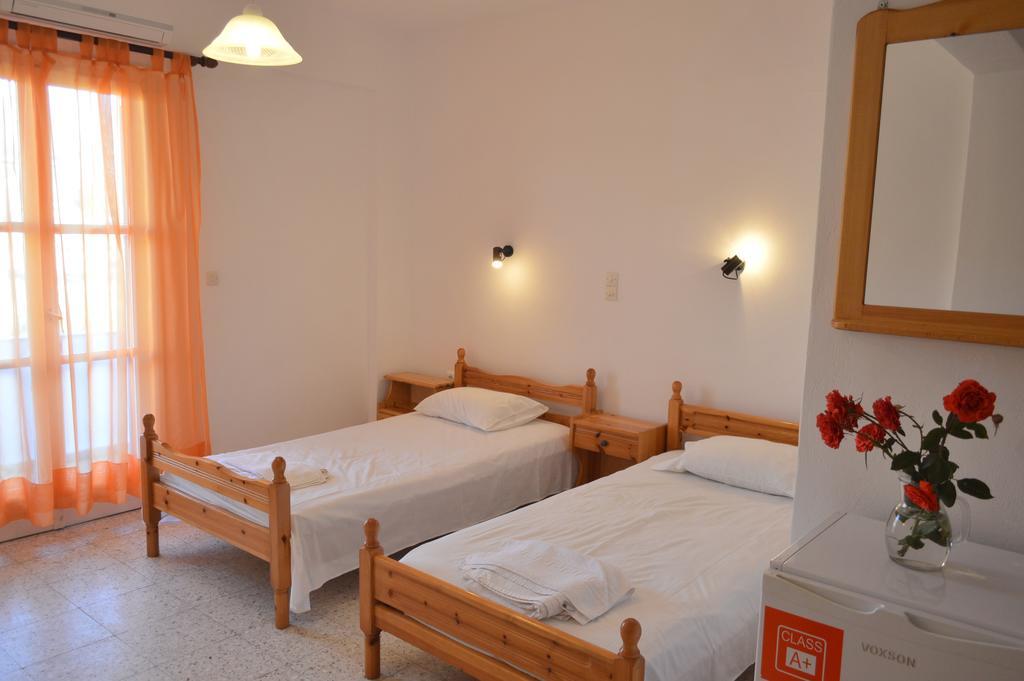 Koukos Hotel Agia Theodoti Exterior photo
