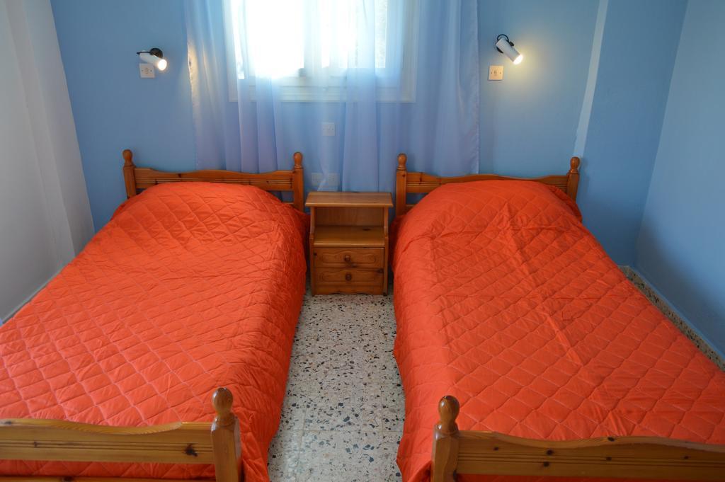 Koukos Hotel Agia Theodoti Exterior photo